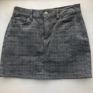American Eagle plaid skirt